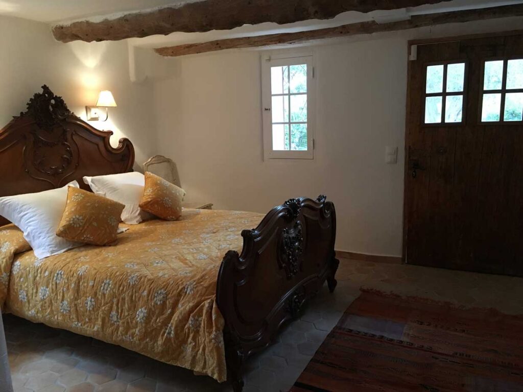 VILLA W ROQUEFORT LES PINS