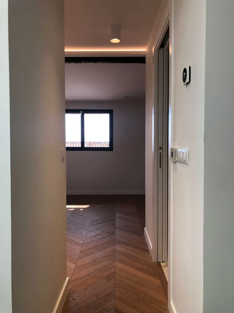MAISON Y ANTIBES