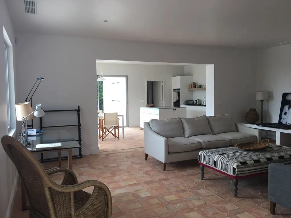 EXTENSION ROQUEFORT LES PINS