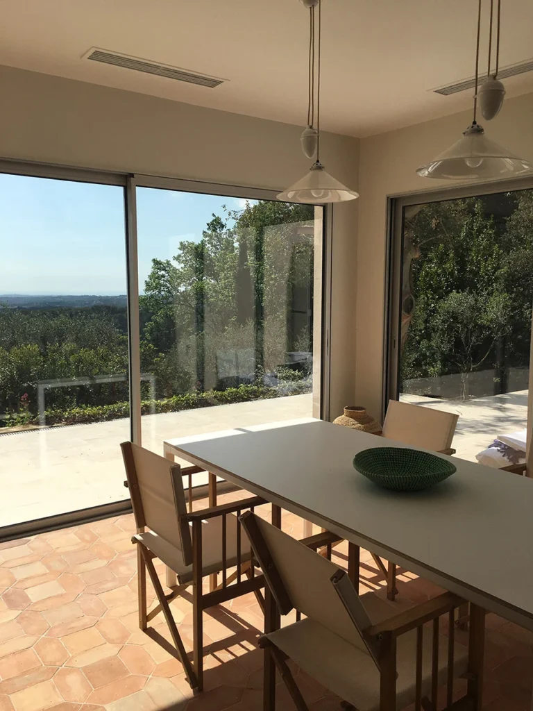EXTENSION ROQUEFORT LES PINS