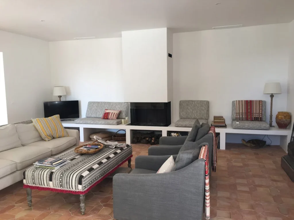 EXTENSION ROQUEFORT LES PINS