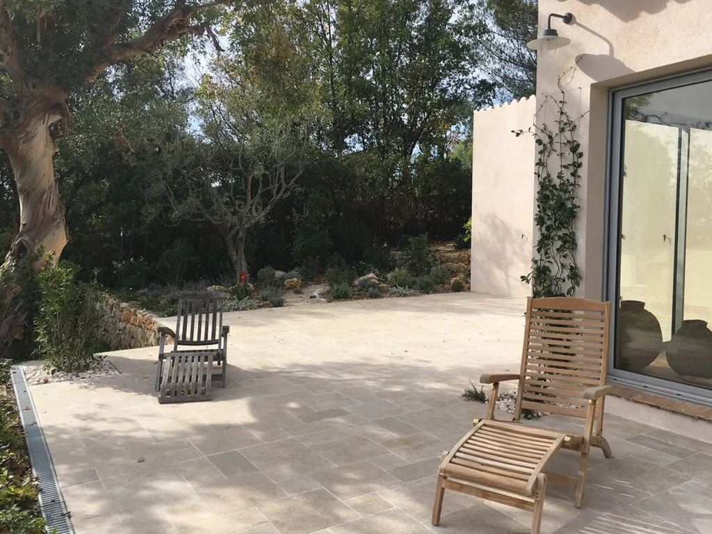 EXTENSION ROQUEFORT LES PINS