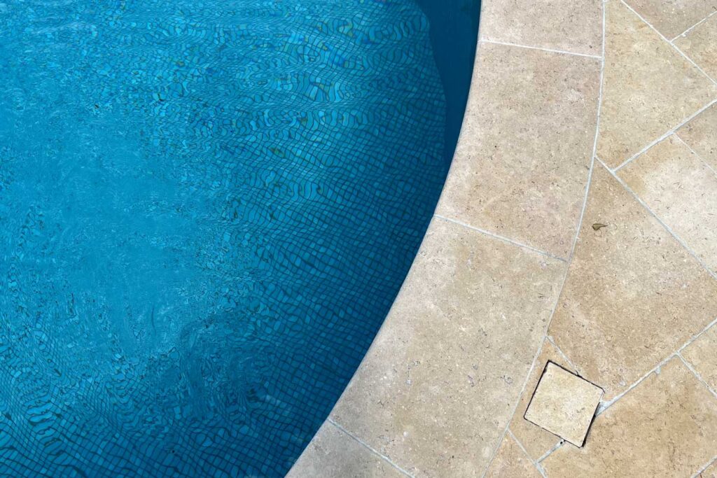 PISCINE H OPIO